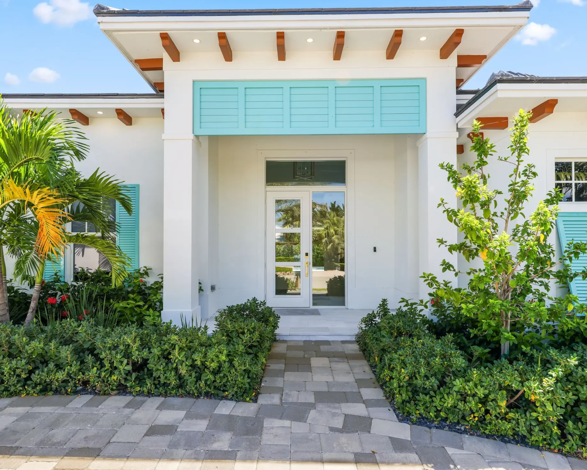 1071 Powell Drive - 2.jpg-FULL (1)