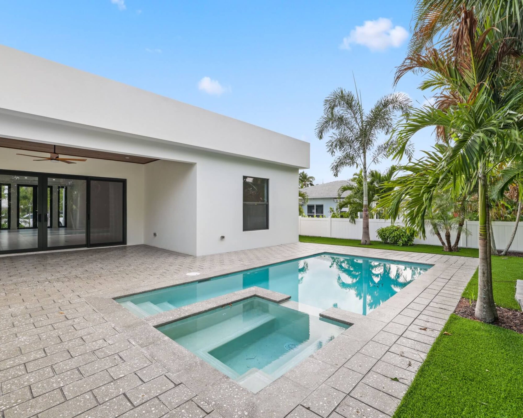 325 Cascade Lane - 3.jpg-SMALL