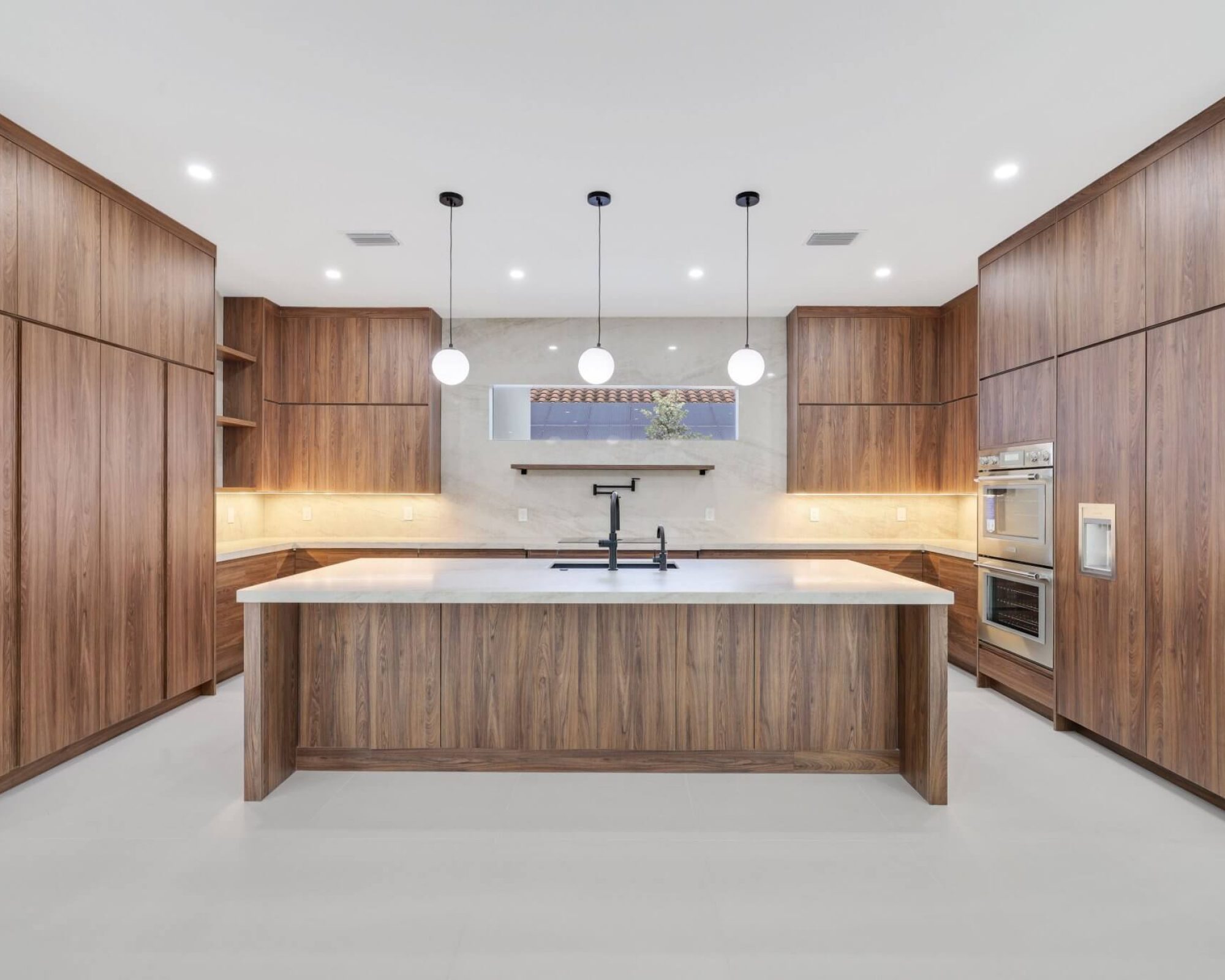 325 Cascade Lane - 5.jpg-SMALL